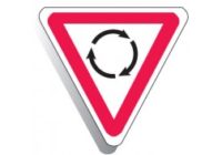 Roundabout Triangle sign 750mm High R1-3