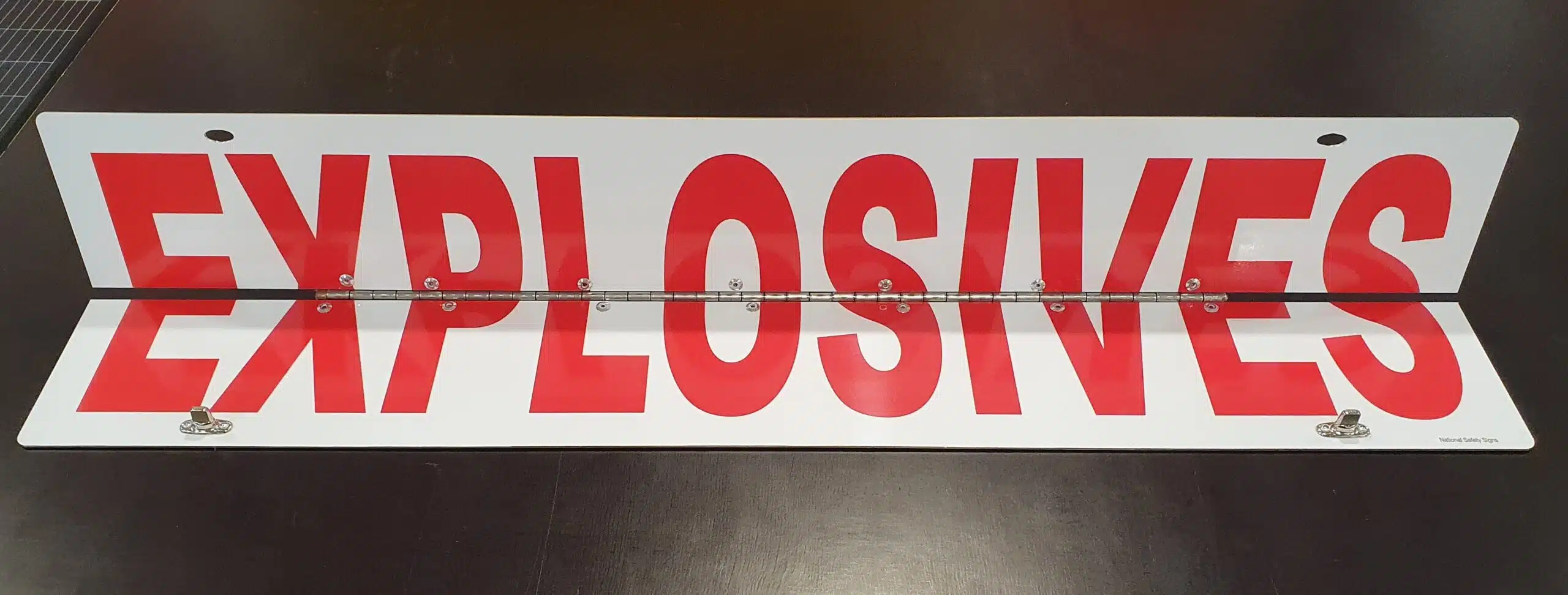Explosives Foldable Sign T2743 - Image 3