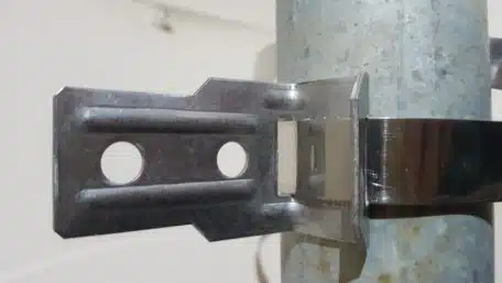 L Banding sign Bracket D007 - Image 2