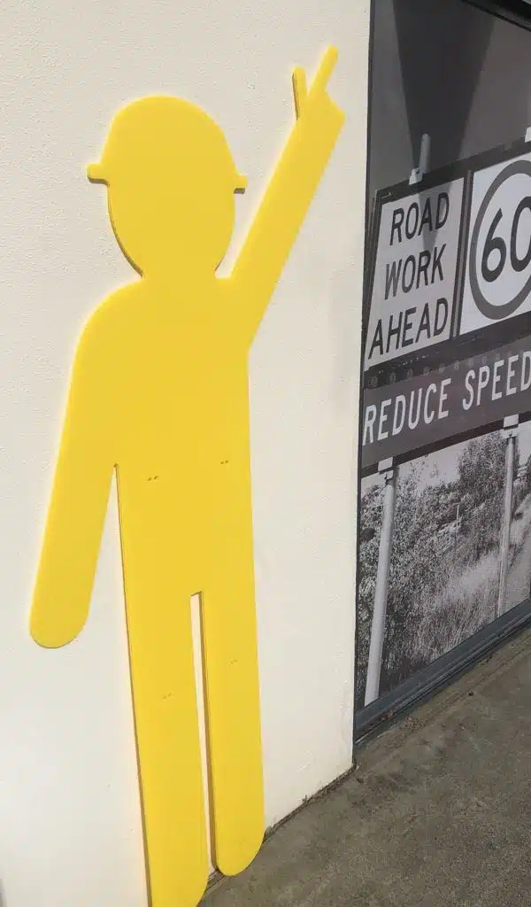 Yellow Corflute Man Pointing Up  RD564 - Image 4