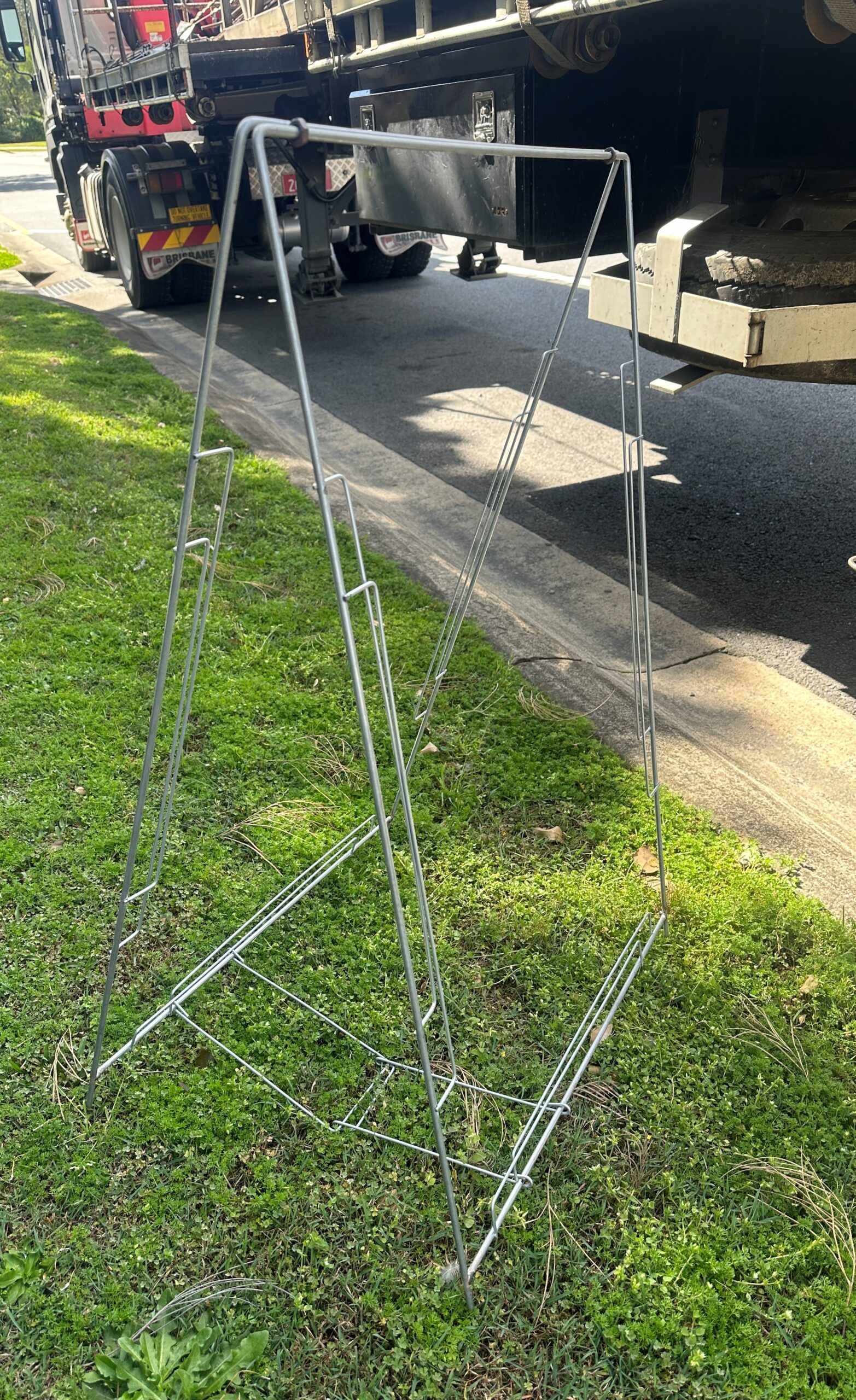 Galvanised Wire A-Frame A4039 - Image 2